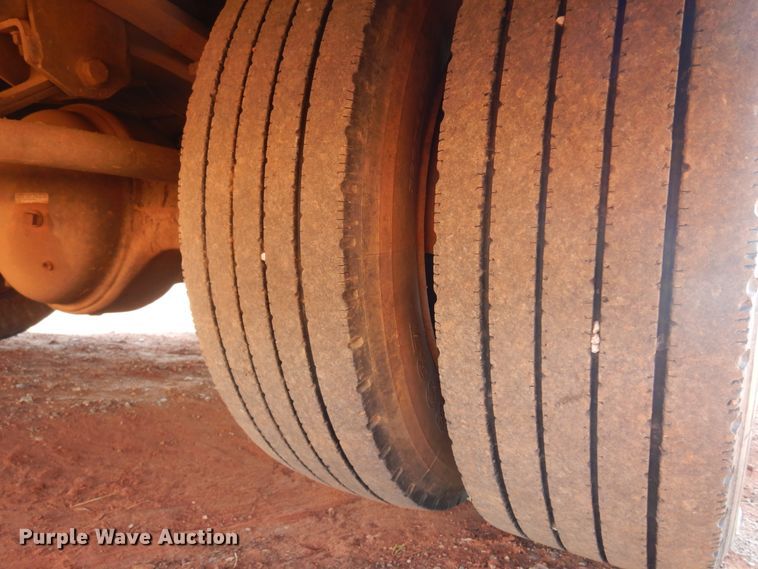 image for item DK4377 1997 GMC C5500  flatbed truck