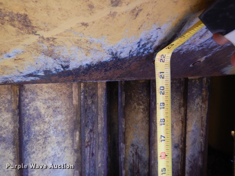 image for item DK4379 2005 Vermeer BC1400 XL  wood chipper