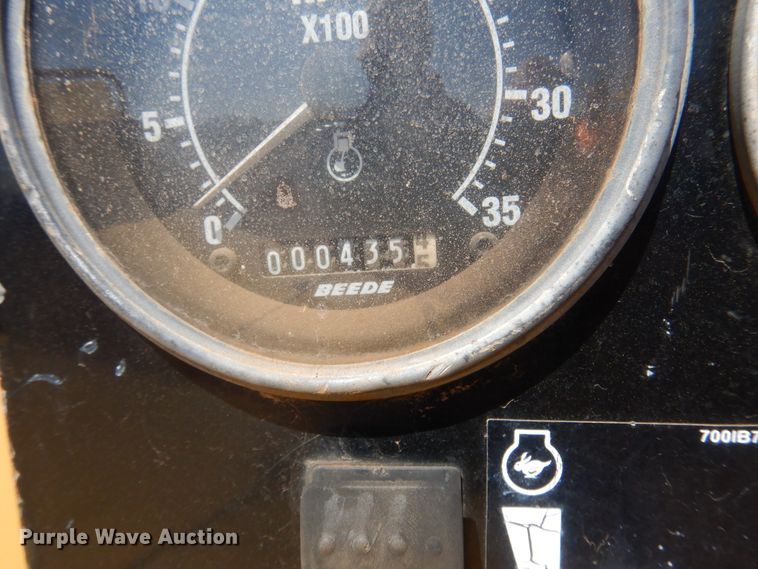 image for item DK4379 2005 Vermeer BC1400 XL  wood chipper