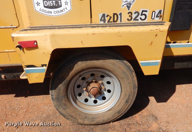 image for item DK4379 2005 Vermeer BC1400 XL  wood chipper