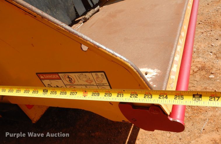 image for item DK4379 2005 Vermeer BC1400 XL  wood chipper