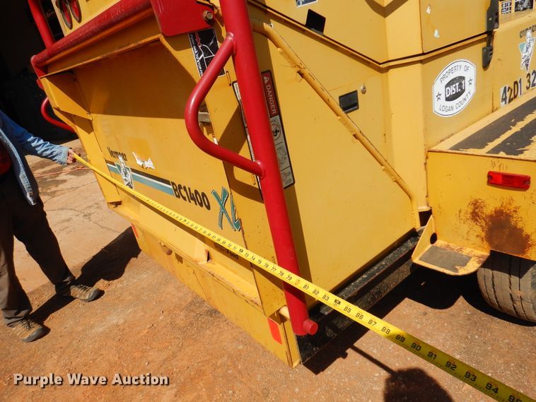 image for item DK4379 2005 Vermeer BC1400 XL  wood chipper