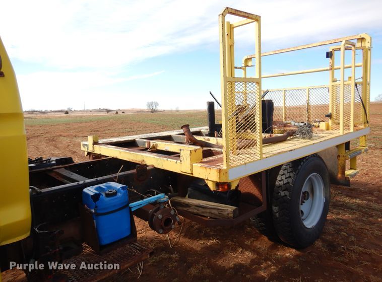 image for item DK4410 1979 Ford F600  flatbed truck