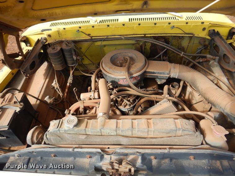 image for item DK4410 1979 Ford F600  flatbed truck