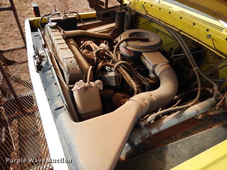 image for item DK4410 1979 Ford F600  flatbed truck