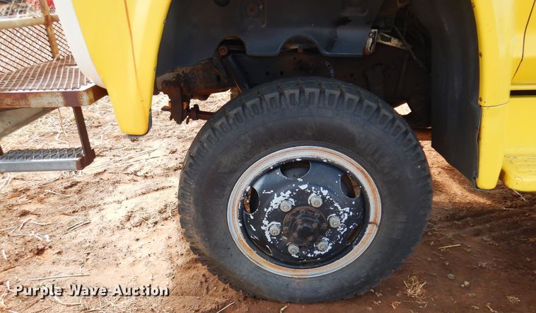 image for item DK4410 1979 Ford F600  flatbed truck