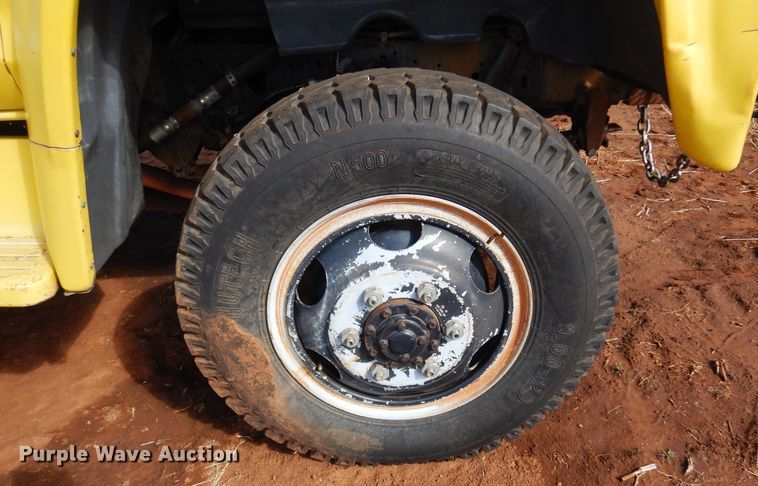 image for item DK4410 1979 Ford F600  flatbed truck