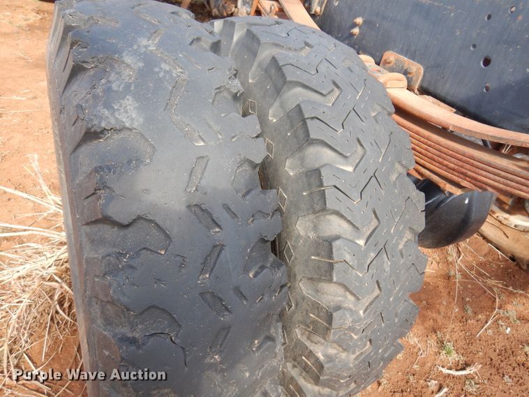 image for item DK4411 1986 Ford F700  truck cab and chassis