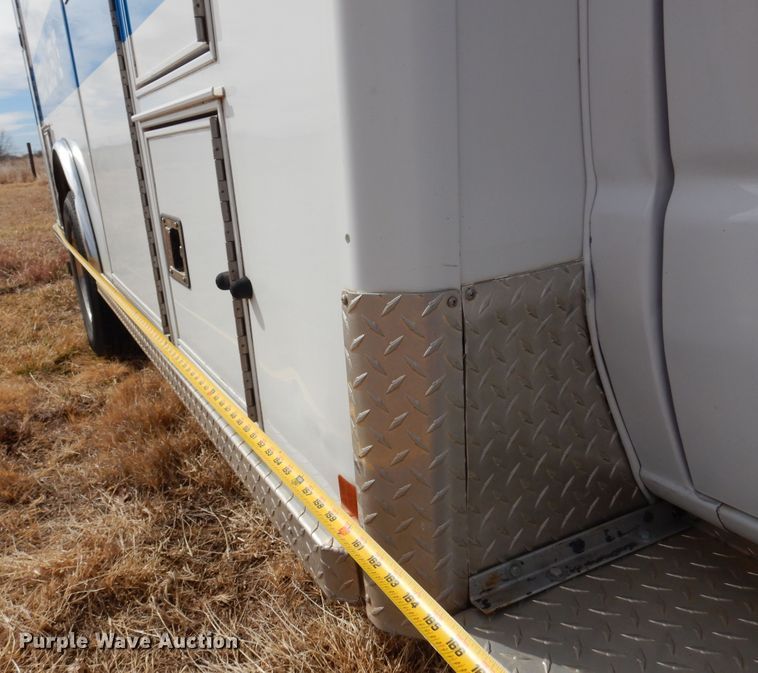 image for item DK4412 2003 Ford E450 Super Duty  ambulance