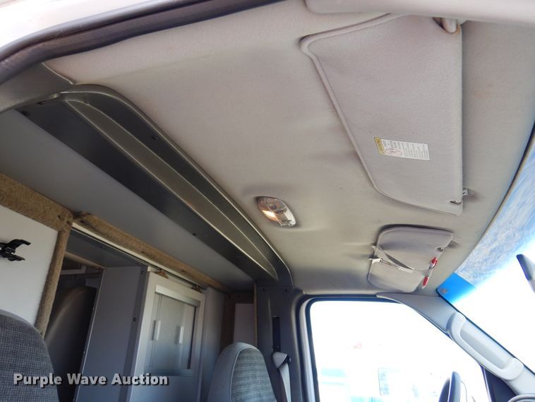 image for item DK4412 2003 Ford E450 Super Duty  ambulance