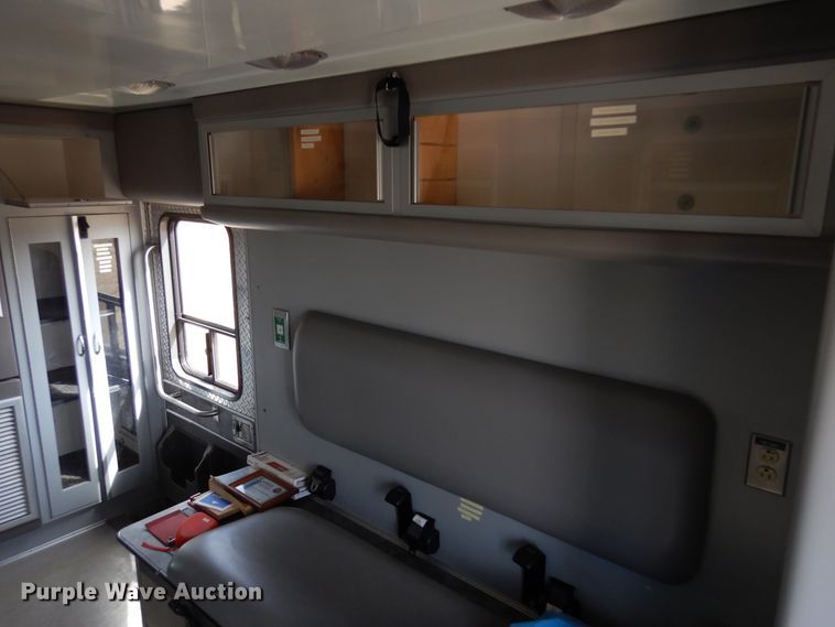 image for item DK4412 2003 Ford E450 Super Duty  ambulance