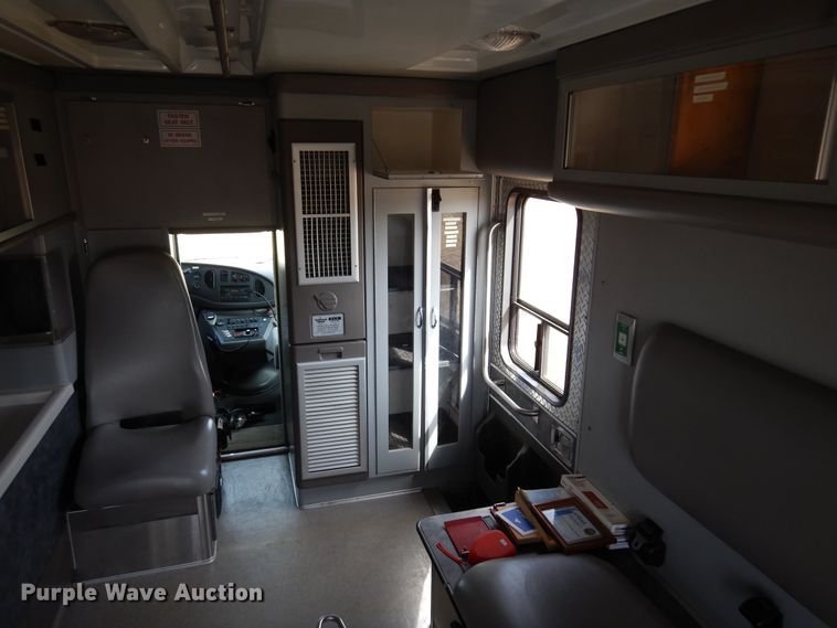 image for item DK4412 2003 Ford E450 Super Duty  ambulance