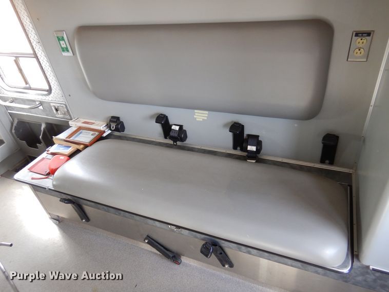 image for item DK4412 2003 Ford E450 Super Duty  ambulance