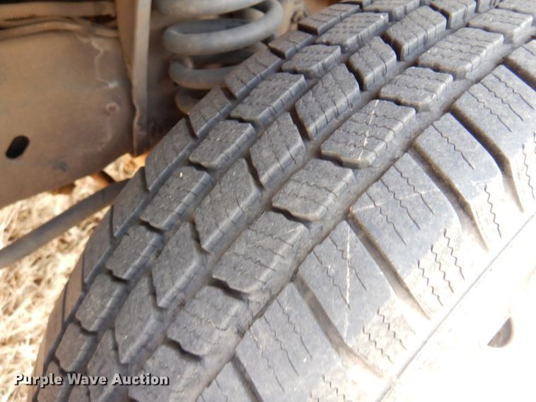 image for item DK4412 2003 Ford E450 Super Duty  ambulance