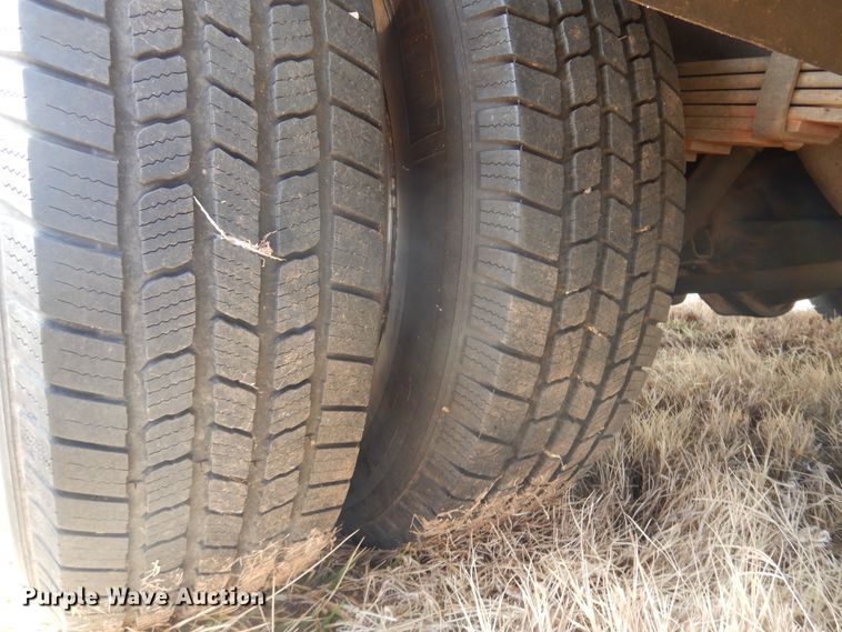 image for item DK4412 2003 Ford E450 Super Duty  ambulance