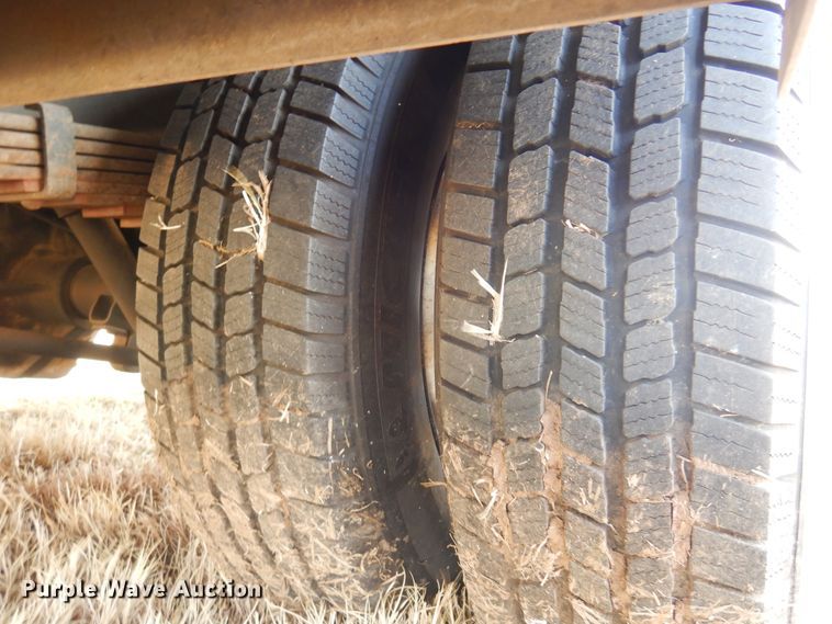 image for item DK4412 2003 Ford E450 Super Duty  ambulance