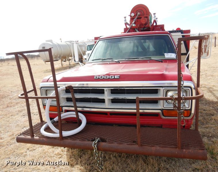 image for item DK4413 1989 Dodge W350  brush fire truck