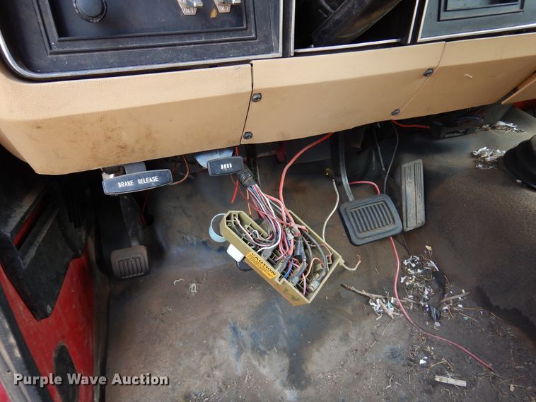 image for item DK4413 1989 Dodge W350  brush fire truck