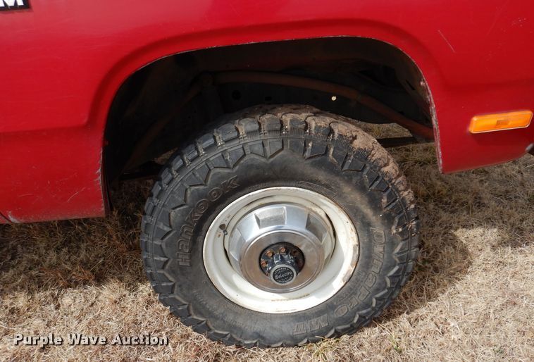 image for item DK4413 1989 Dodge W350  brush fire truck