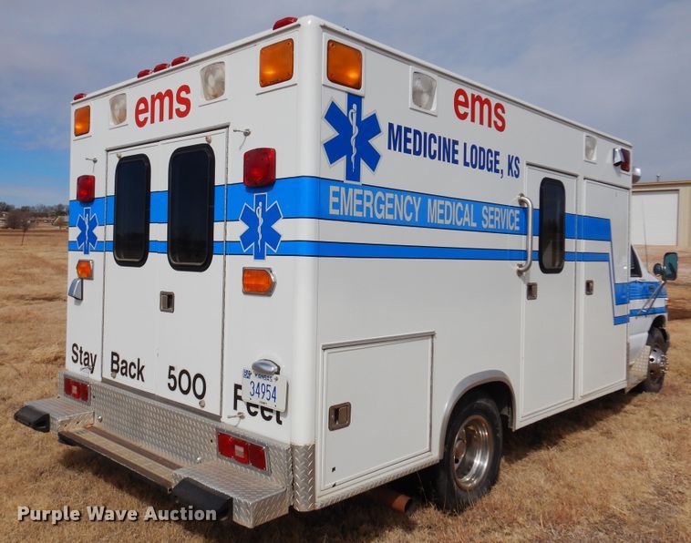 image for item DK4415 1997 Ford E350  ambulance