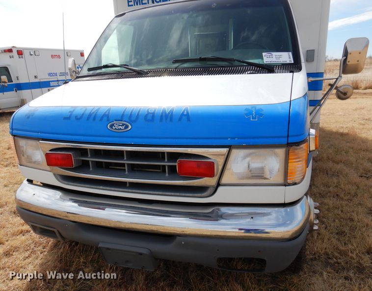 image for item DK4415 1997 Ford E350  ambulance
