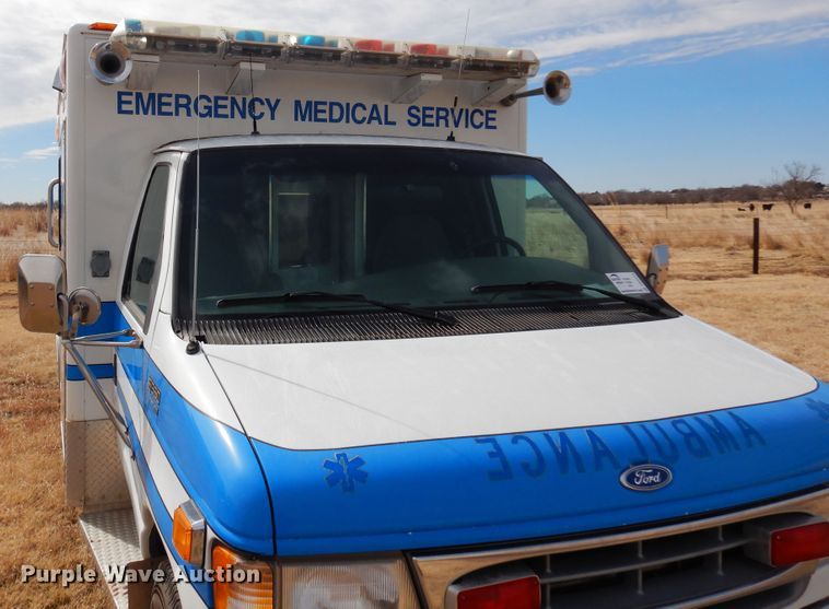 image for item DK4415 1997 Ford E350  ambulance