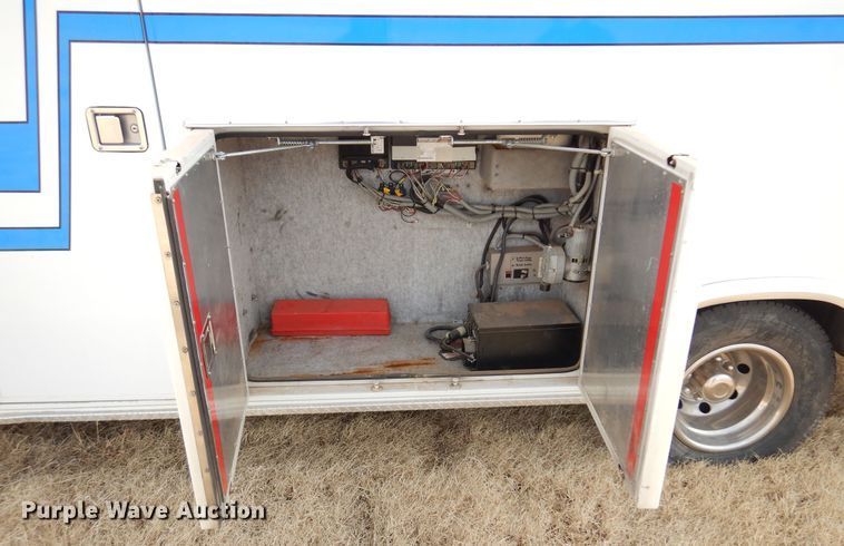 image for item DK4415 1997 Ford E350  ambulance