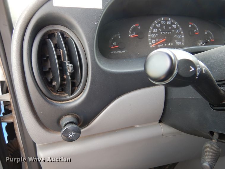 image for item DK4415 1997 Ford E350  ambulance