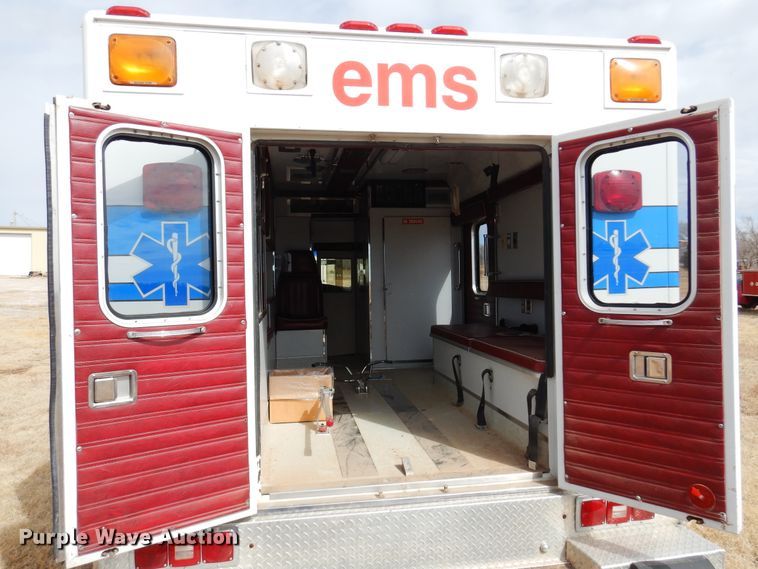 image for item DK4415 1997 Ford E350  ambulance