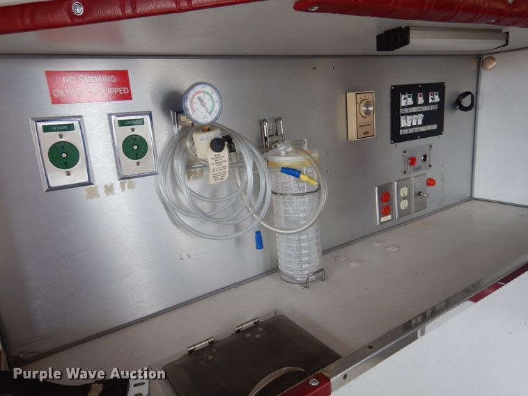 image for item DK4415 1997 Ford E350  ambulance