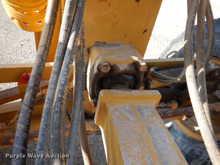 image for item DL5952 2007 Caterpillar 140H  motor grader