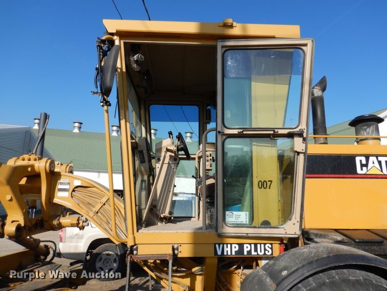 image for item DL5952 2007 Caterpillar 140H  motor grader
