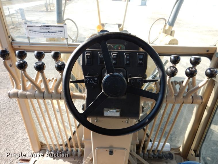 image for item DL5952 2007 Caterpillar 140H  motor grader