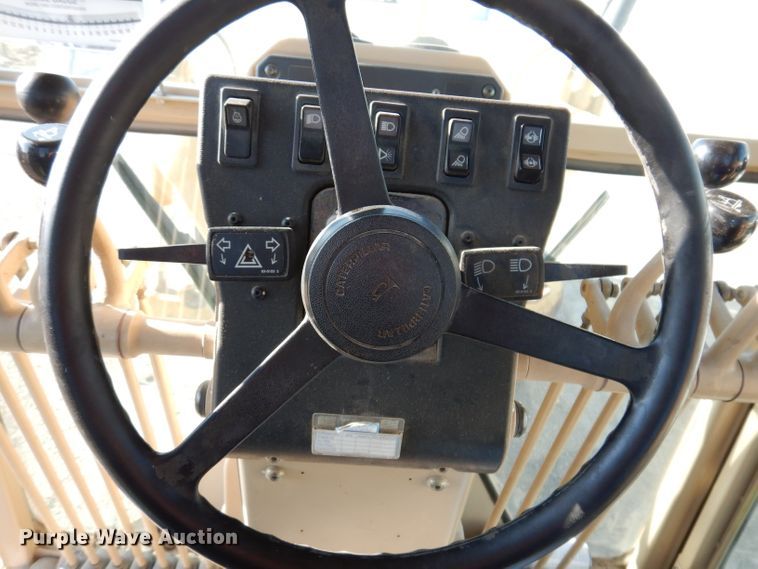 image for item DL5952 2007 Caterpillar 140H  motor grader