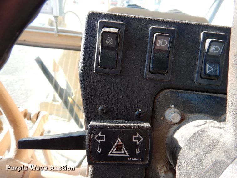 image for item DL5952 2007 Caterpillar 140H  motor grader