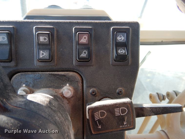 image for item DL5952 2007 Caterpillar 140H  motor grader