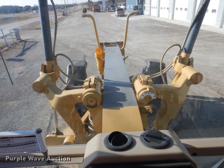 image for item DL5952 2007 Caterpillar 140H  motor grader