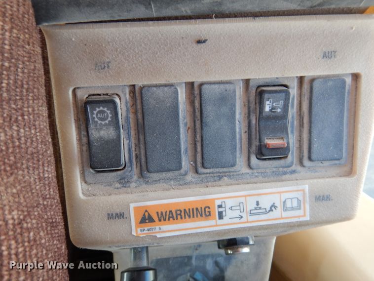 image for item DL5952 2007 Caterpillar 140H  motor grader