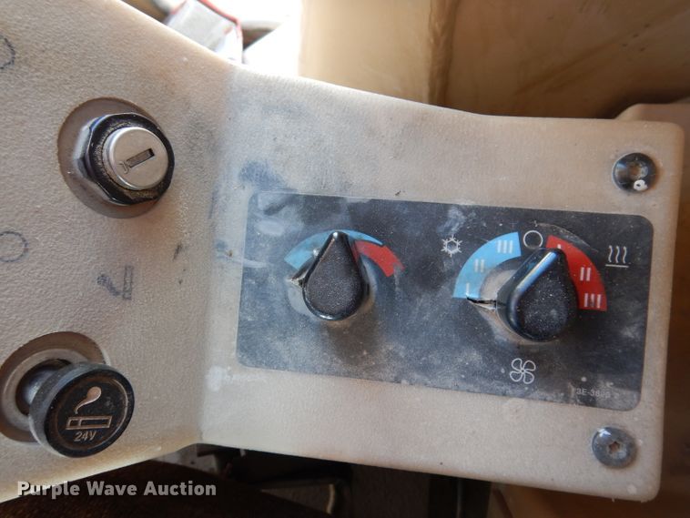 image for item DL5952 2007 Caterpillar 140H  motor grader