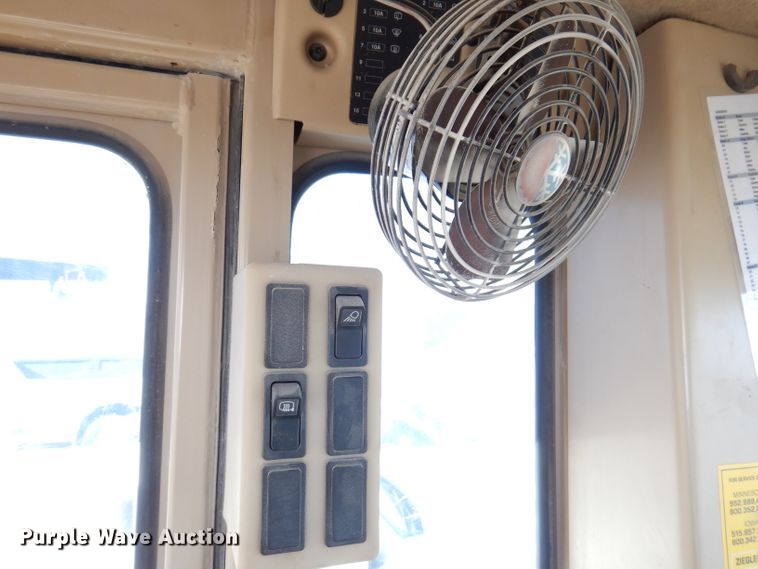 image for item DL5952 2007 Caterpillar 140H  motor grader