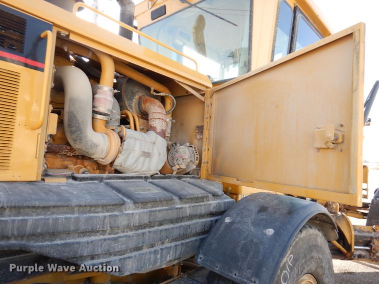 image for item DL5952 2007 Caterpillar 140H  motor grader