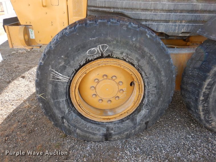 image for item DL5952 2007 Caterpillar 140H  motor grader