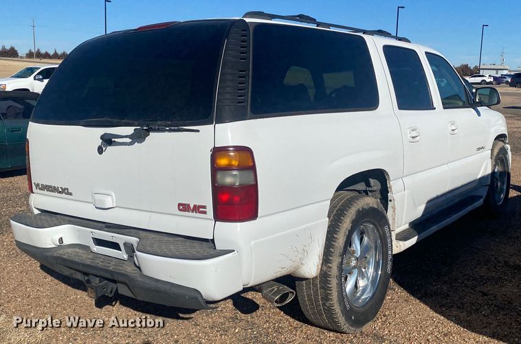 image for item DM8322 2002 GMC Yukon Denali  SUV