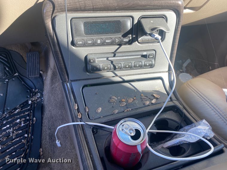 image for item DM8322 2002 GMC Yukon Denali  SUV