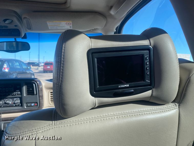 image for item DM8322 2002 GMC Yukon Denali  SUV