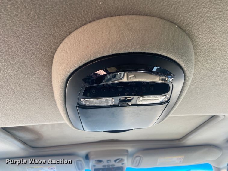 image for item DM8322 2002 GMC Yukon Denali  SUV