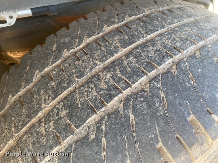 image for item DM8322 2002 GMC Yukon Denali  SUV