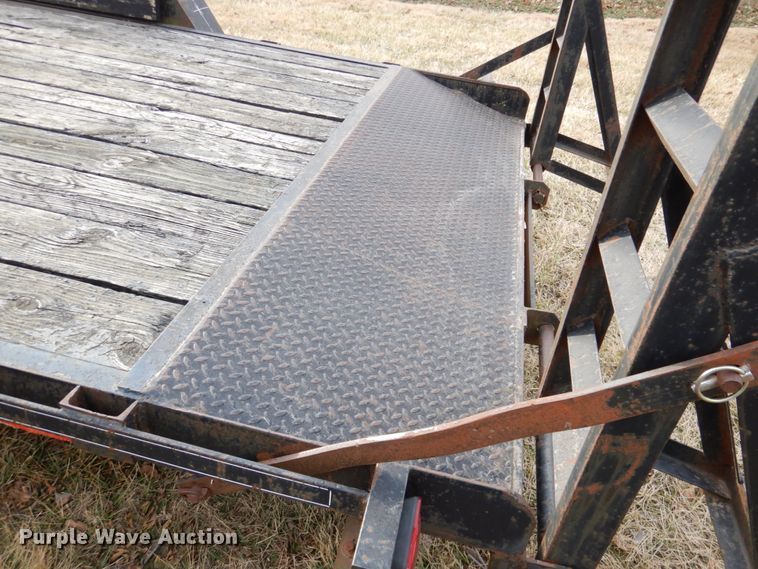 image for item DN1289 1998 Starlite 82-206  equipment trailer