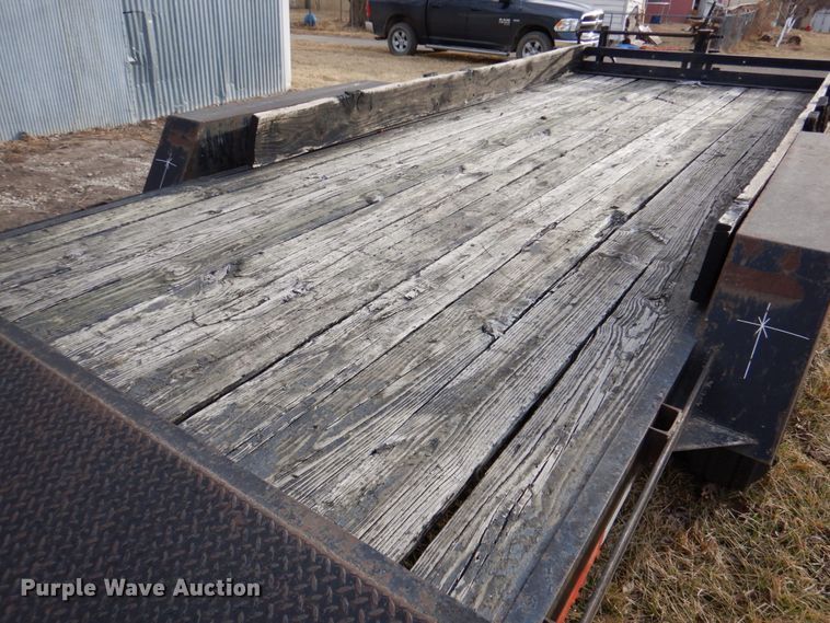 image for item DN1289 1998 Starlite 82-206  equipment trailer