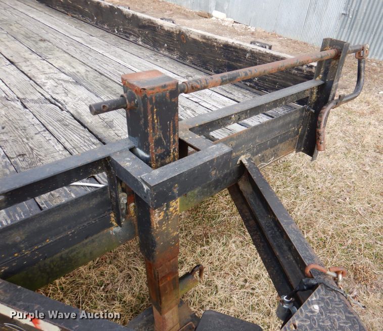 image for item DN1289 1998 Starlite 82-206  equipment trailer